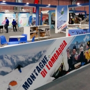 stand montagne di lombardia